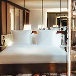 Sax Paris, Lxr & 5*