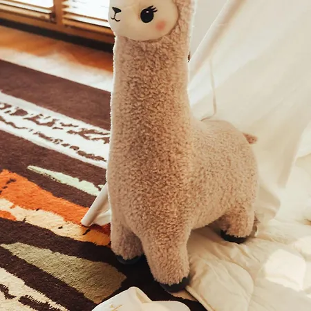 Sax Paris, Lxr & Szálloda Párizs