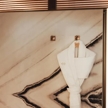 Hotel Sax Paris, Lxr & 5*