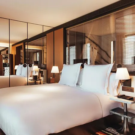 Sax Paris, Lxr & Hotel Paris