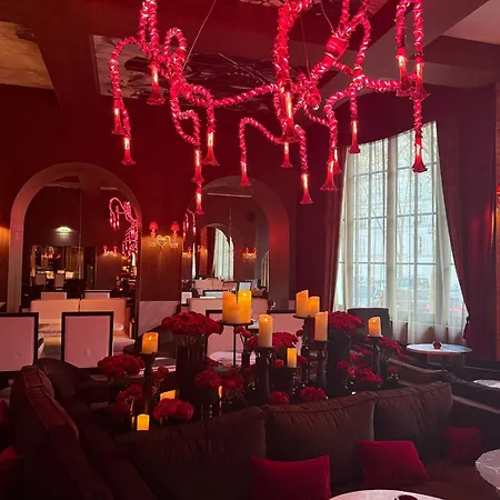 Szálloda Sax Paris, Lxr &