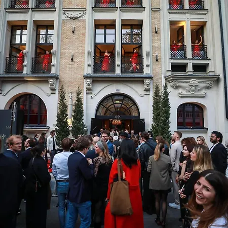Sax Paris, Lxr & Hotel