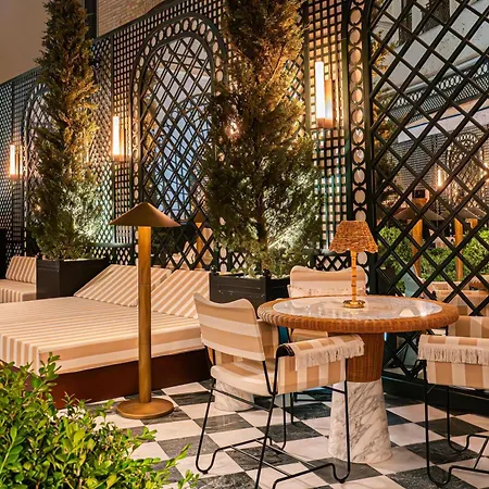 Sax Paris, Lxr & Hotel 5*