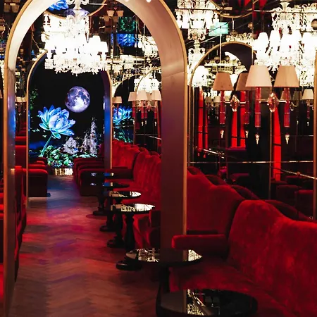 Sax Paris, Lxr & Hotel 5*