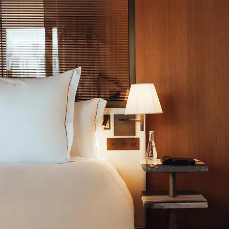 Sax Paris, Lxr & Hotel 5*