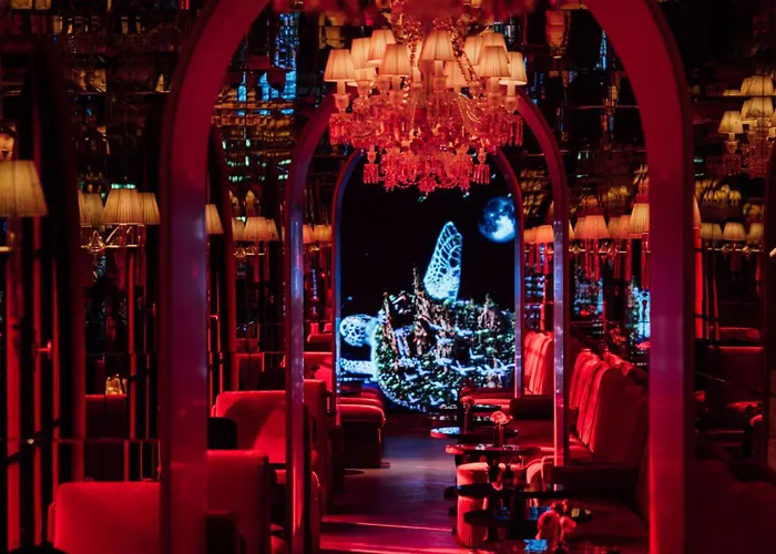 Hotel Sax Paris, Lxr & París