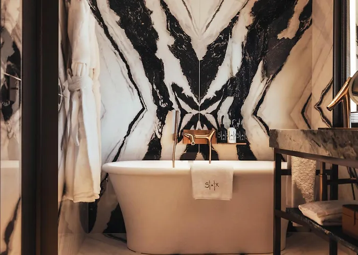 Sax Paris, Lxr & 5* París