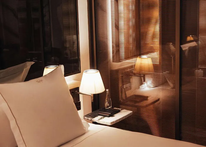 Sax Paris, Lxr & París