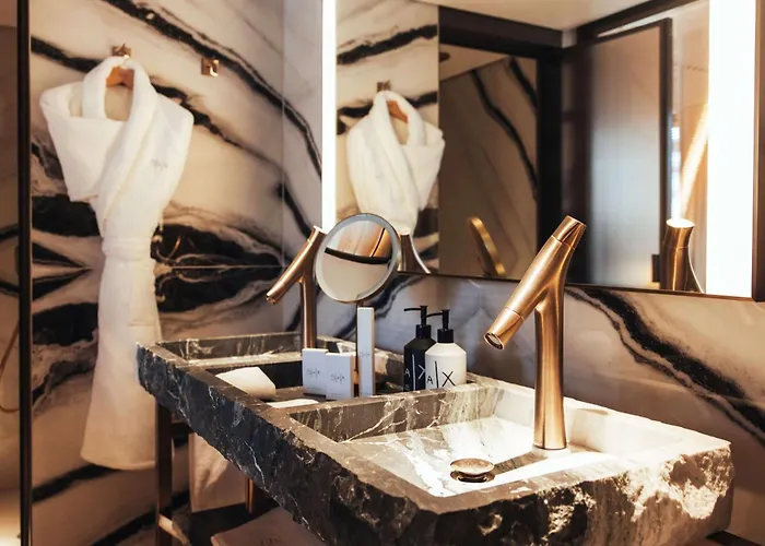 Hotel Sax Paris, Lxr &