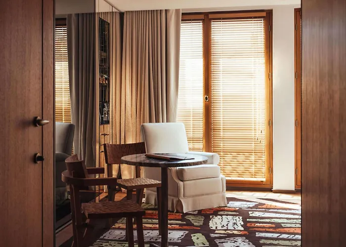 Sax Paris, Lxr & París