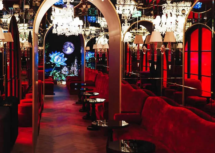 Sax Paris, Lxr & Hotel