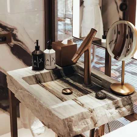 호텔 Sax Paris, Lxr & 5*