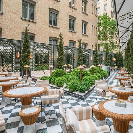 Sax Paris, Lxr & 파리