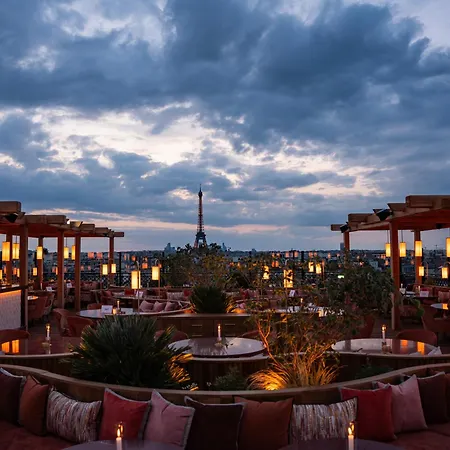 Sax Paris, Lxr & 호텔