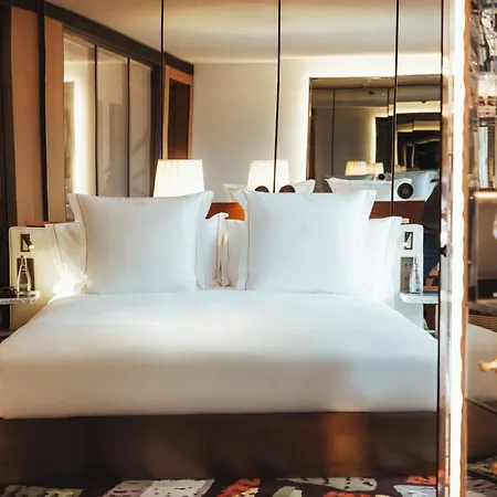 Sax Paris, Lxr & Paris